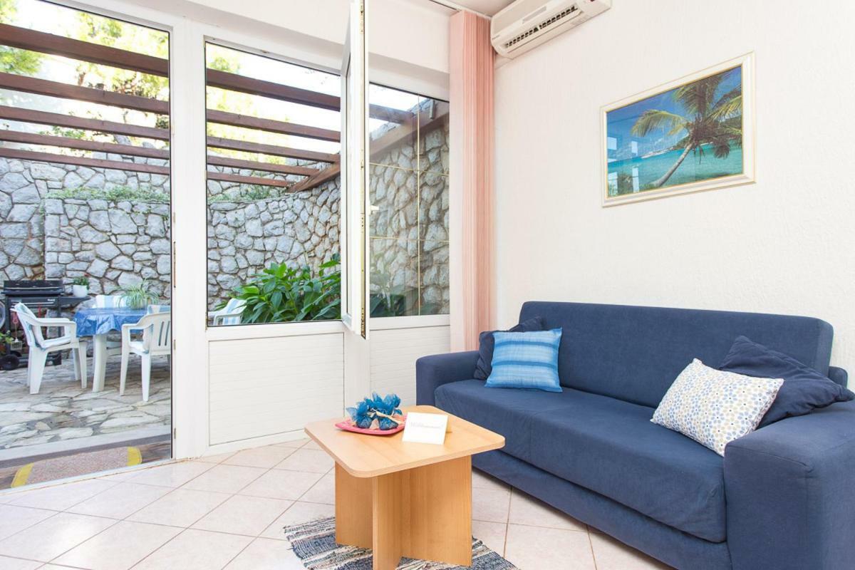 2-Bedroom Apartment 300M From Beach In Punat Exteriör bild
